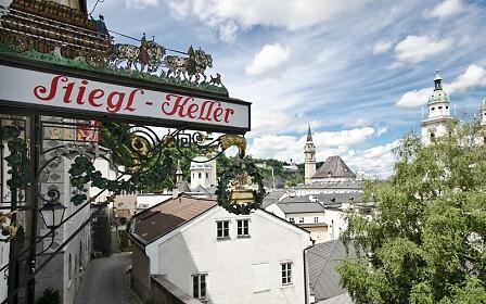 Außenansicht mit Blick auf die Altstadt